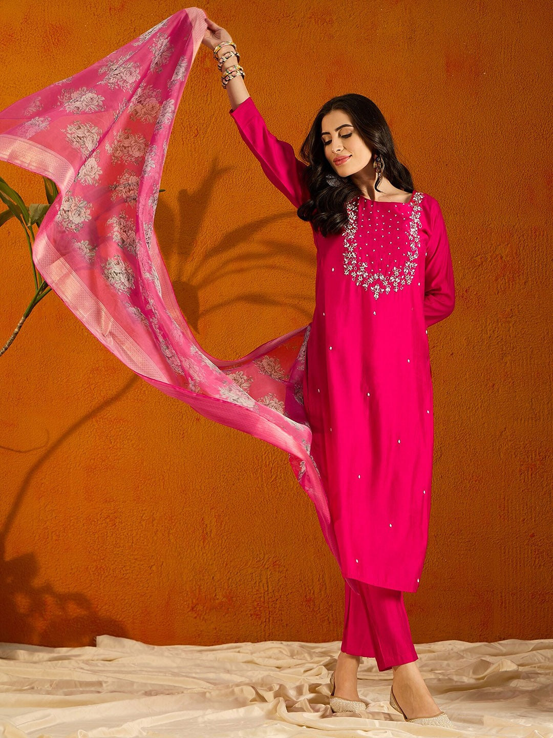 Vedhanshi - A classic kurti crafted with devotion (Pink)