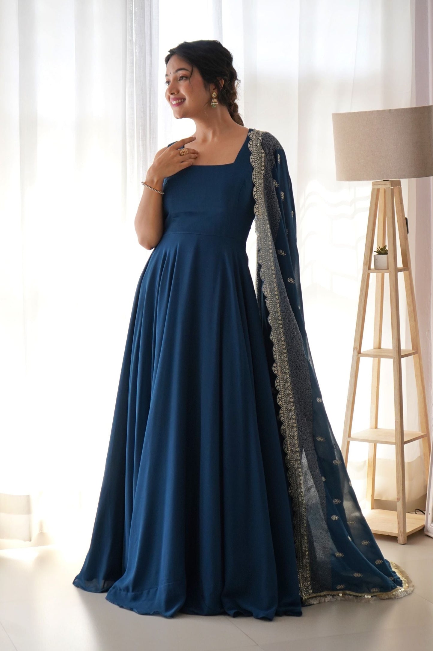 Selene - Smooth and modern with elegance