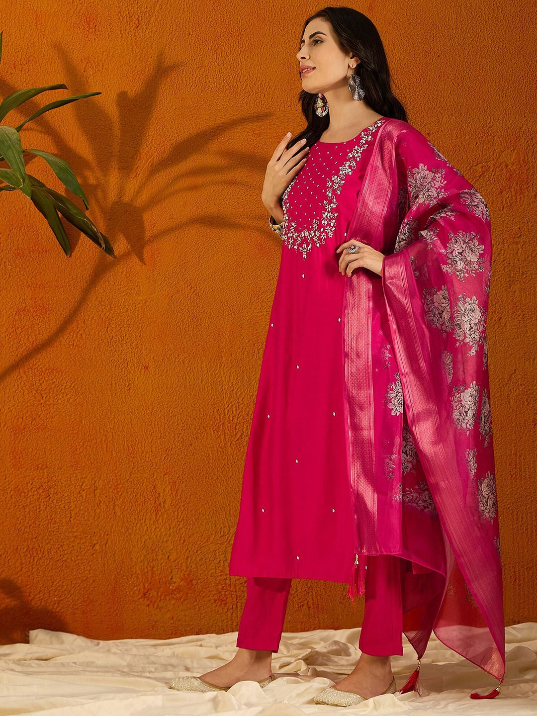 Vedhanshi - A classic kurti crafted with devotion (Pink)