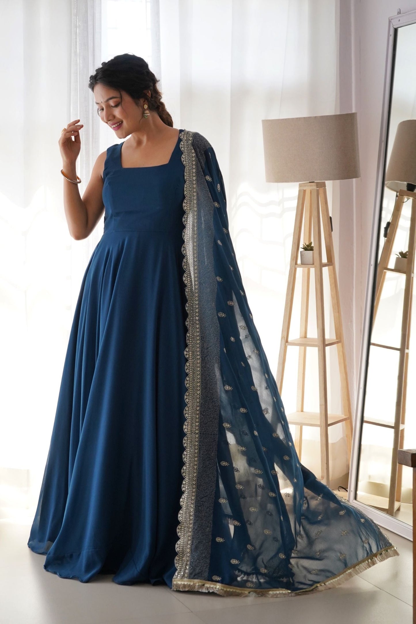 Selene - Smooth and modern with elegance