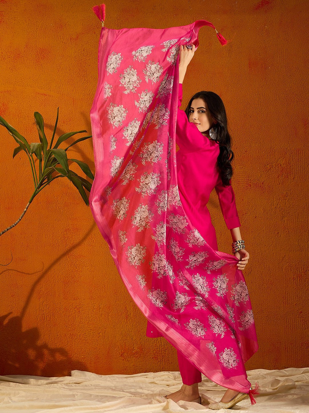 Vedhanshi - A classic kurti crafted with devotion (Pink)