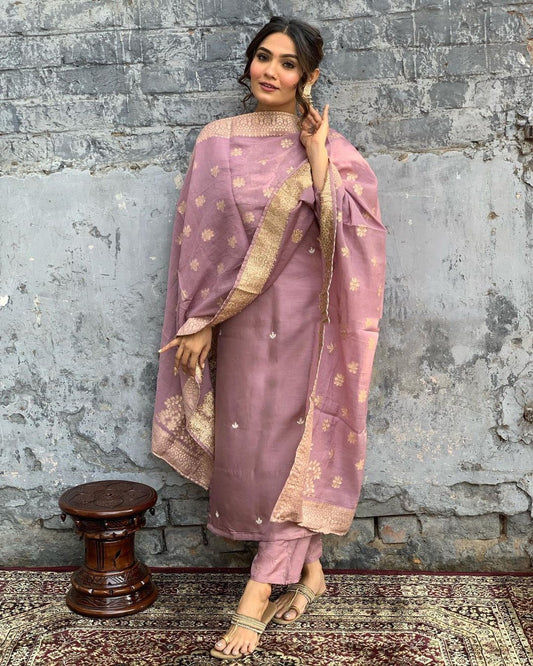 Prahya - A soulful kurti with divine undertones