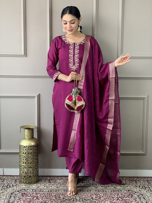 Iraaya - A contemporary chic kurti for everyday styling (Pink)