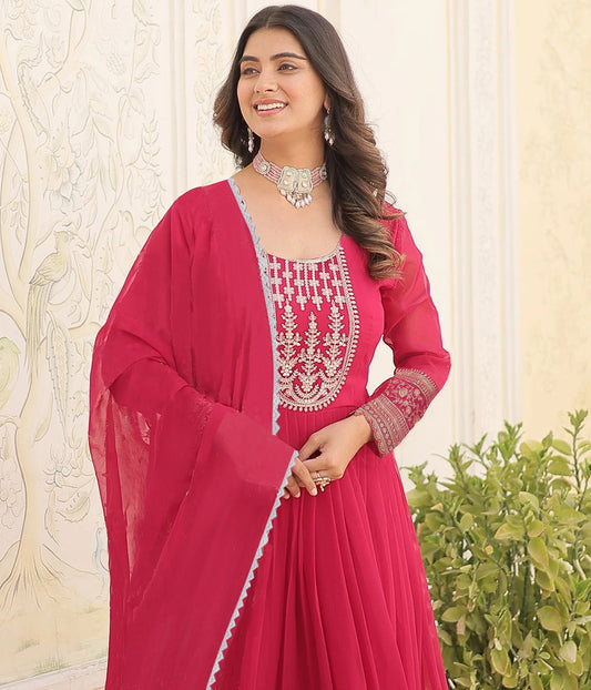 Elyra - Celebrating modern femininity