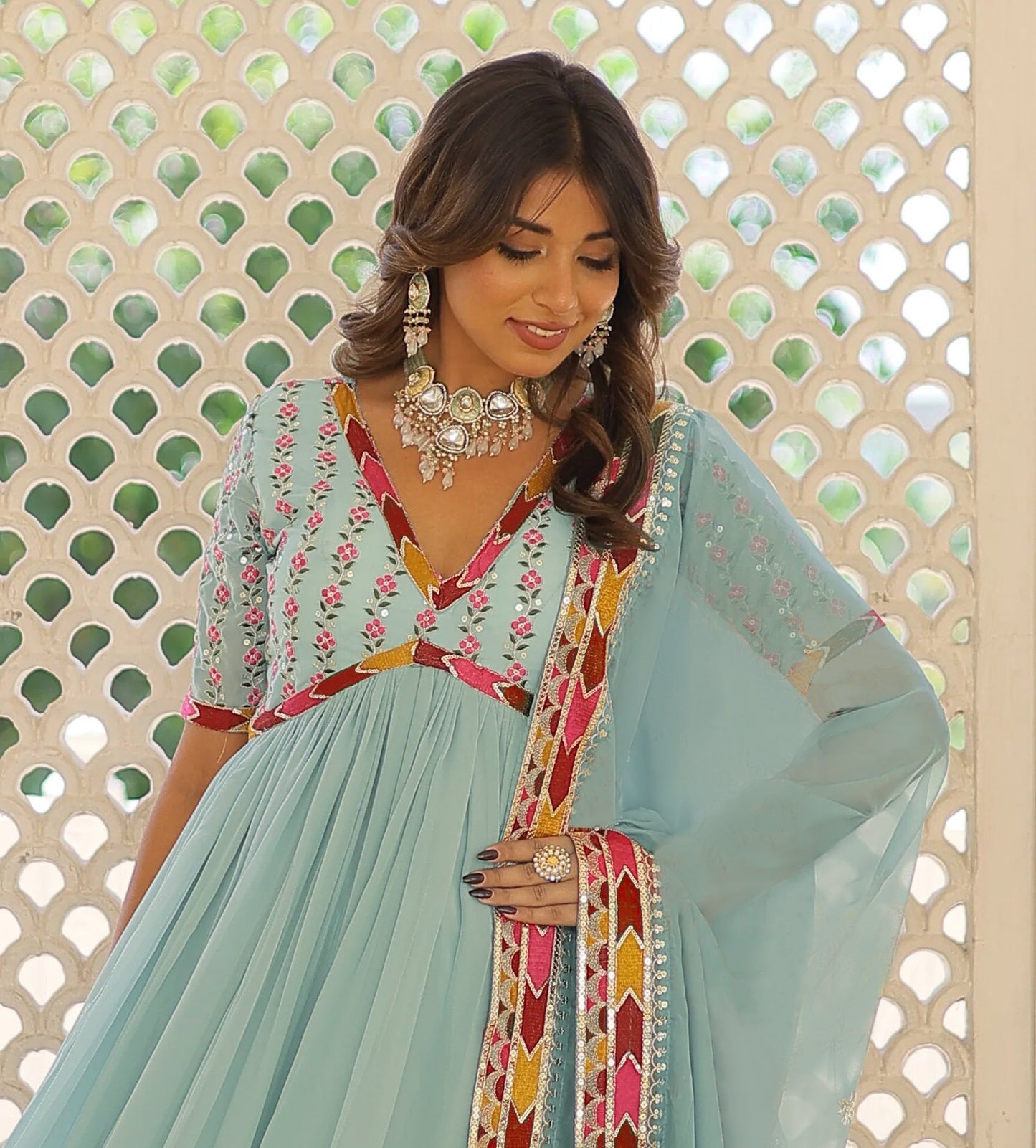 Selina - Regal presence with a modern twist