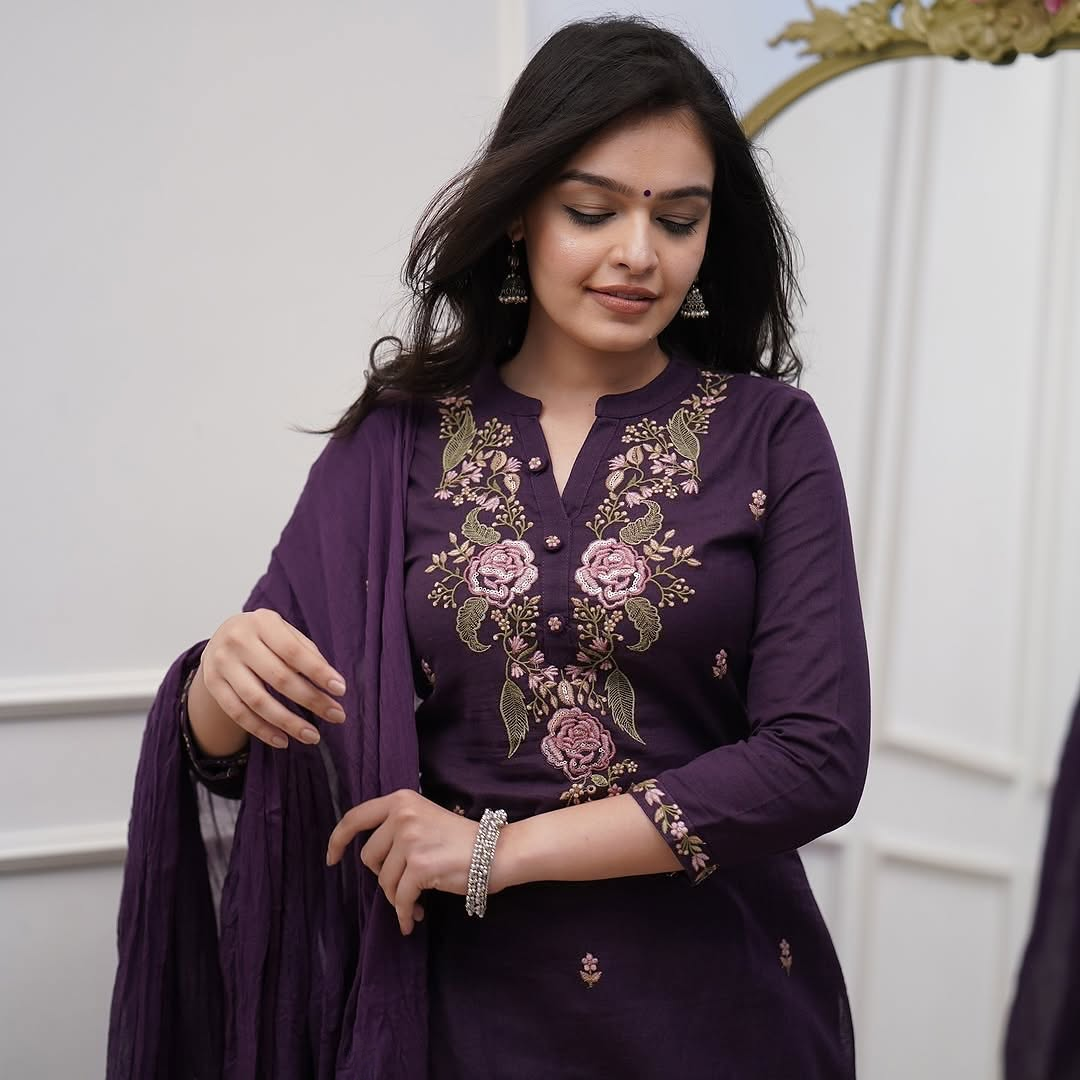 Ojalika - A kurti that embodies womanly strength (Purple)