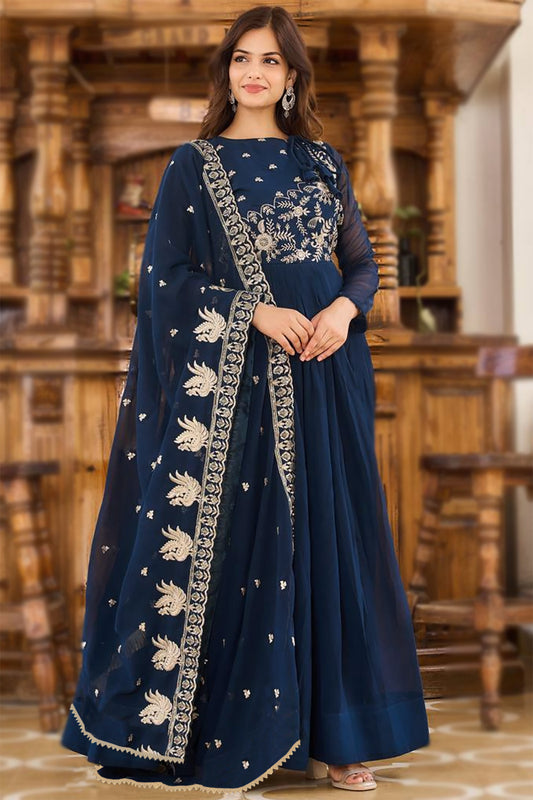 Liora - Shining with light and elegance
