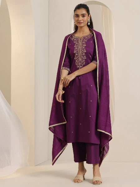 Vishaka - A flowing kurti inspired by rivers and nature