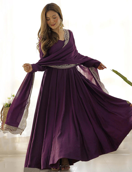 Arlette - A companion of joy and style