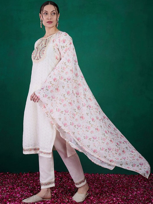 Ridhima - A classic kurti with soft undertones of tradition