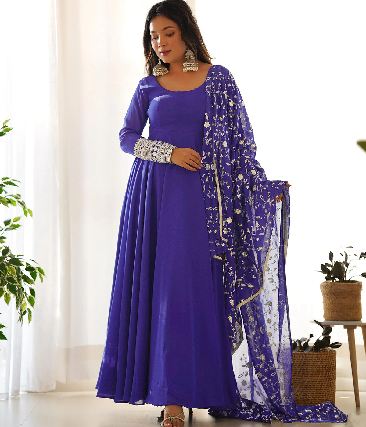 Myra - Graceful and serene with timeless glow