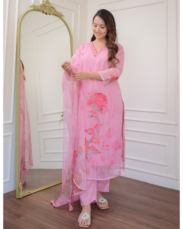 Sampriti - A glamorous kurti with modern-day royalty appeal