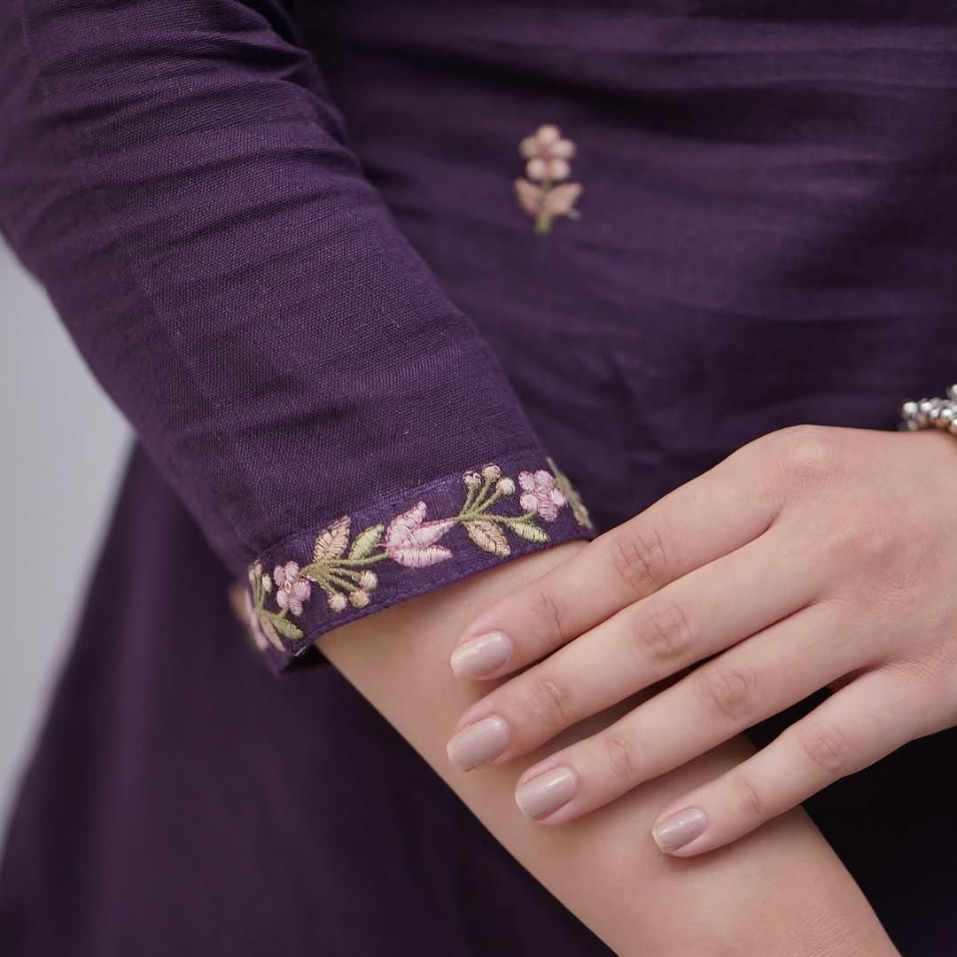 Ojalika - A kurti that embodies womanly strength (Purple)