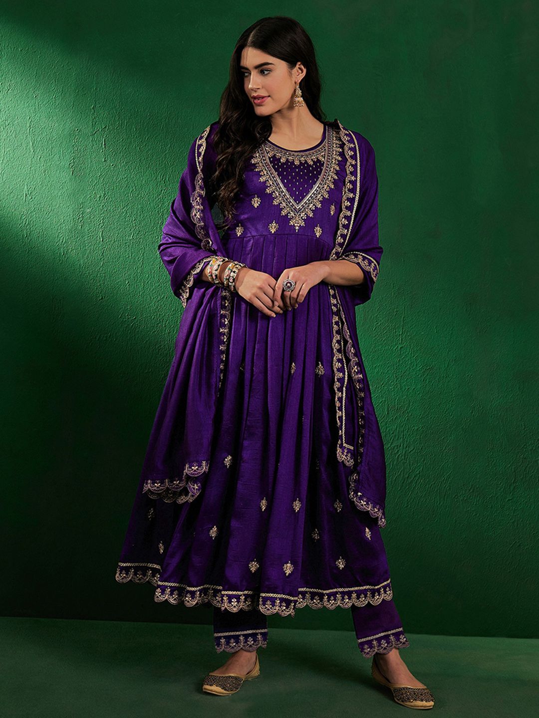 Ritambhara - A glowing design made for everyday wear (Purple)