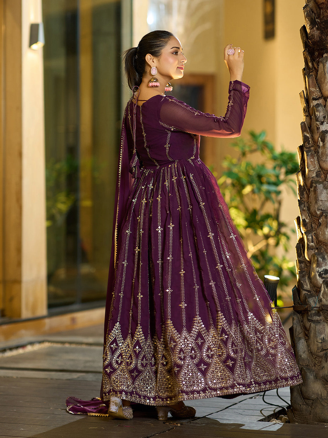 Nayara - Fresh and chic with youthful grace
