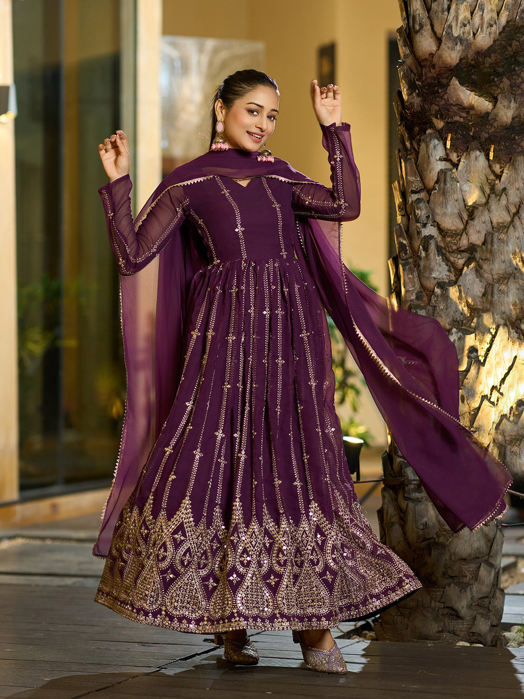 Nayara - Fresh and chic with youthful grace