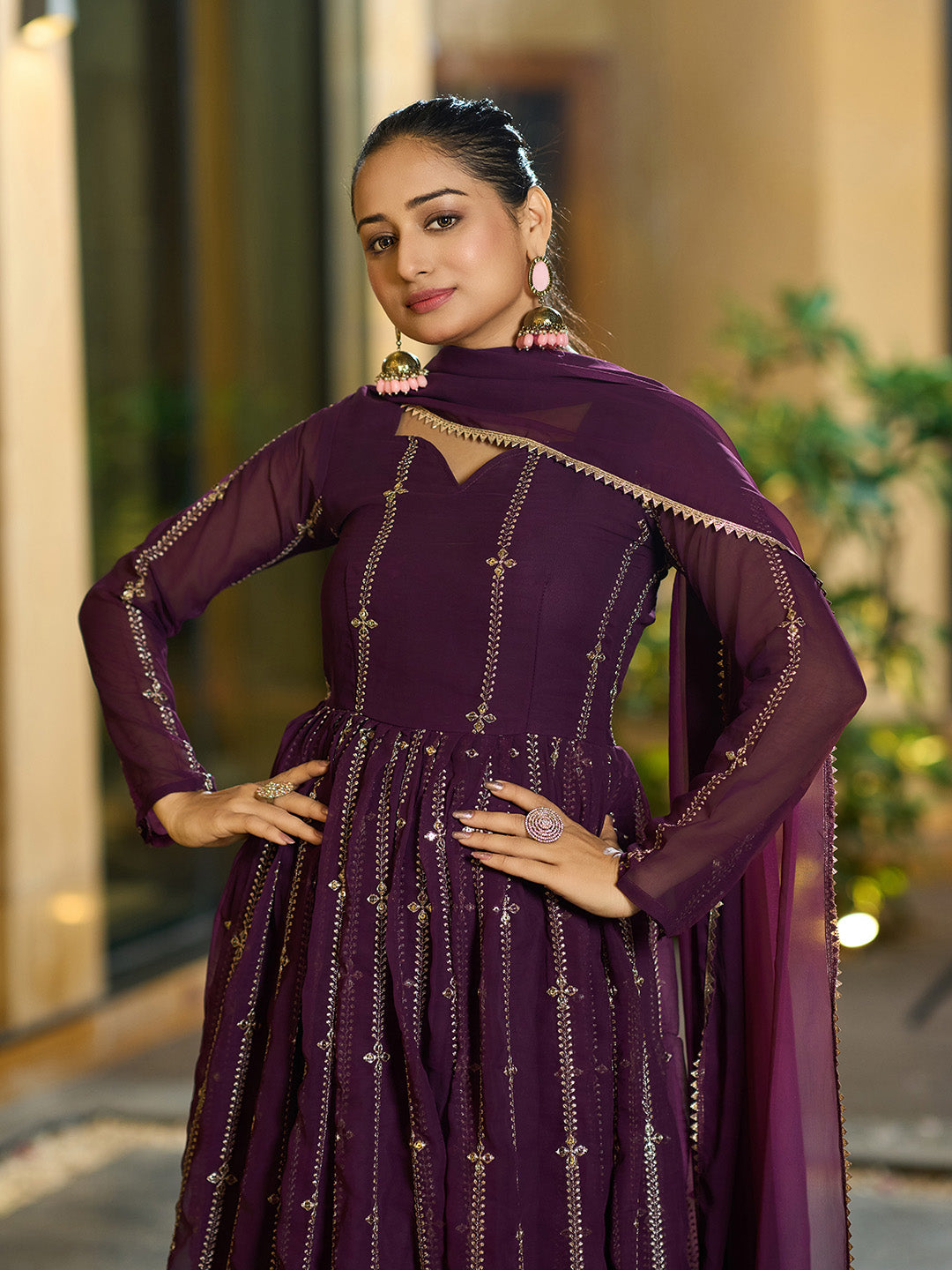 Nayara - Fresh and chic with youthful grace
