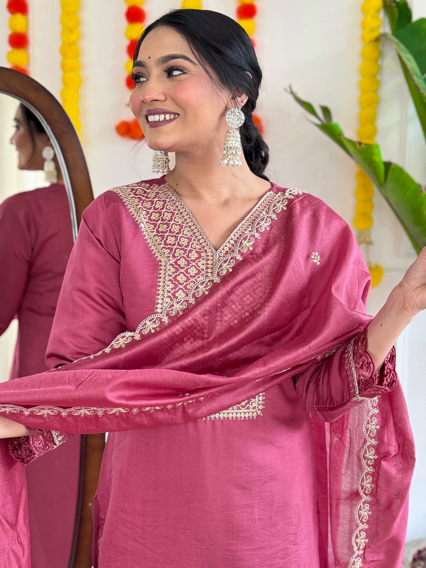 Rajvi - A dazzling kurti inspired by vintage classics