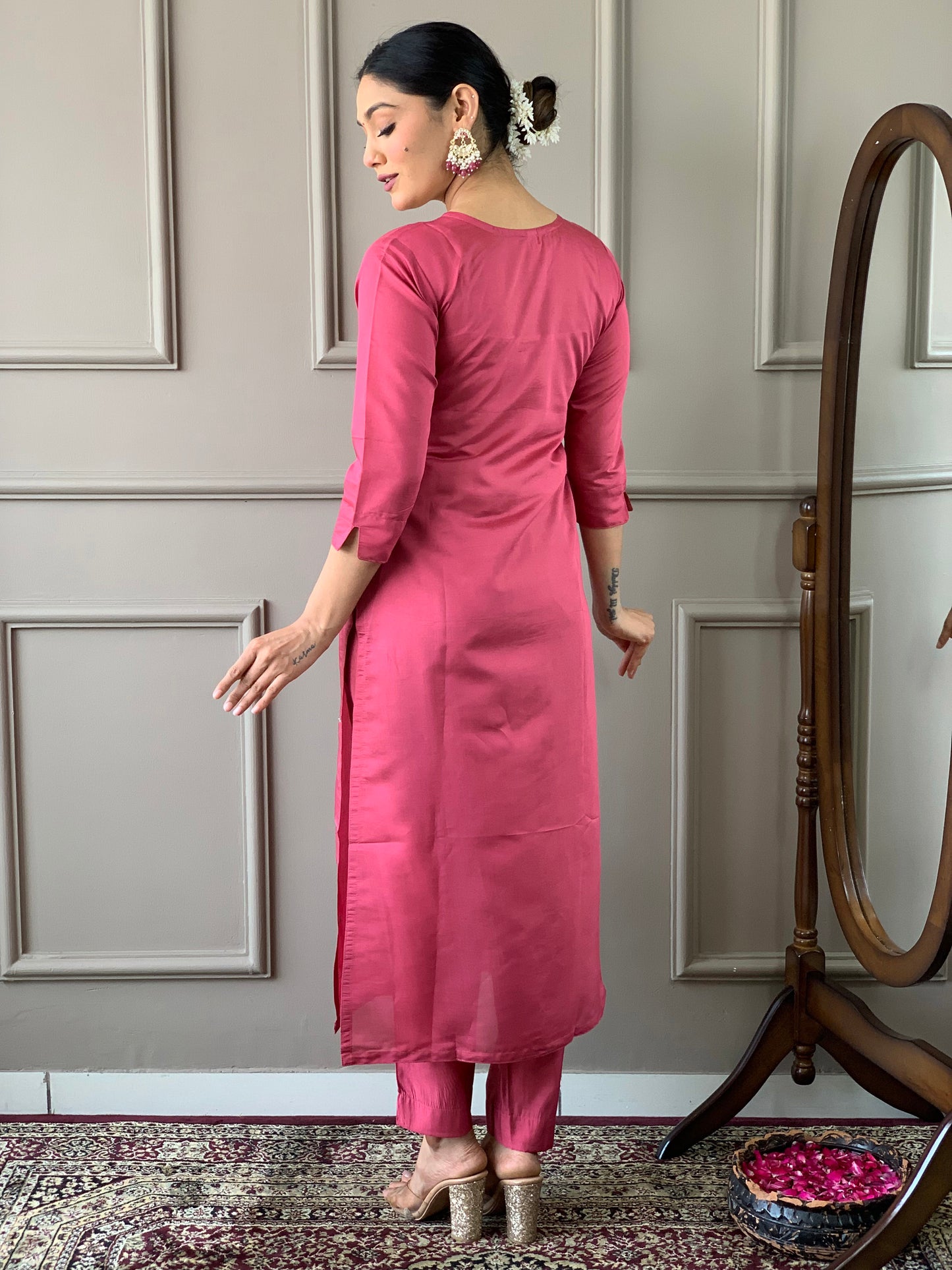 Chahna - A graceful kurti reflecting inner radiance