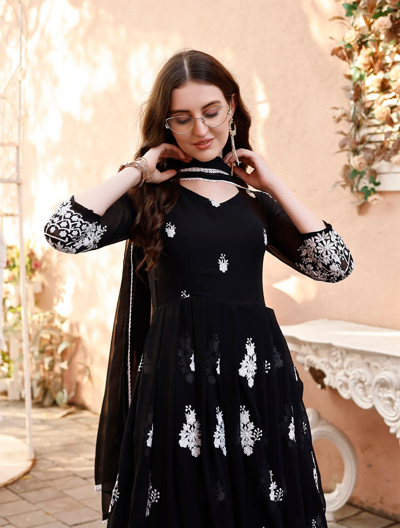 Zivana - Bold tones with a hint of elegance