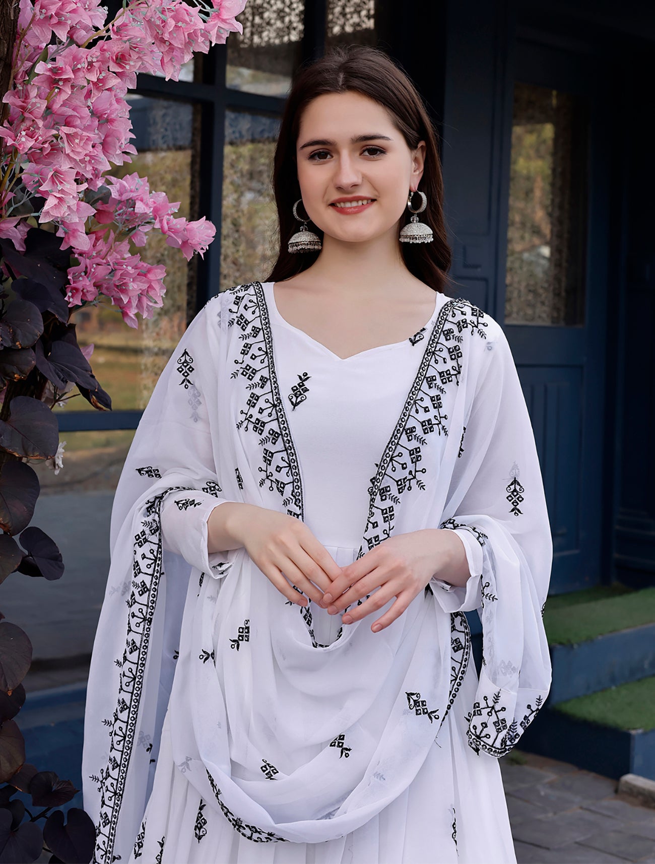 Sarina - Nurturing spirit with modern charm