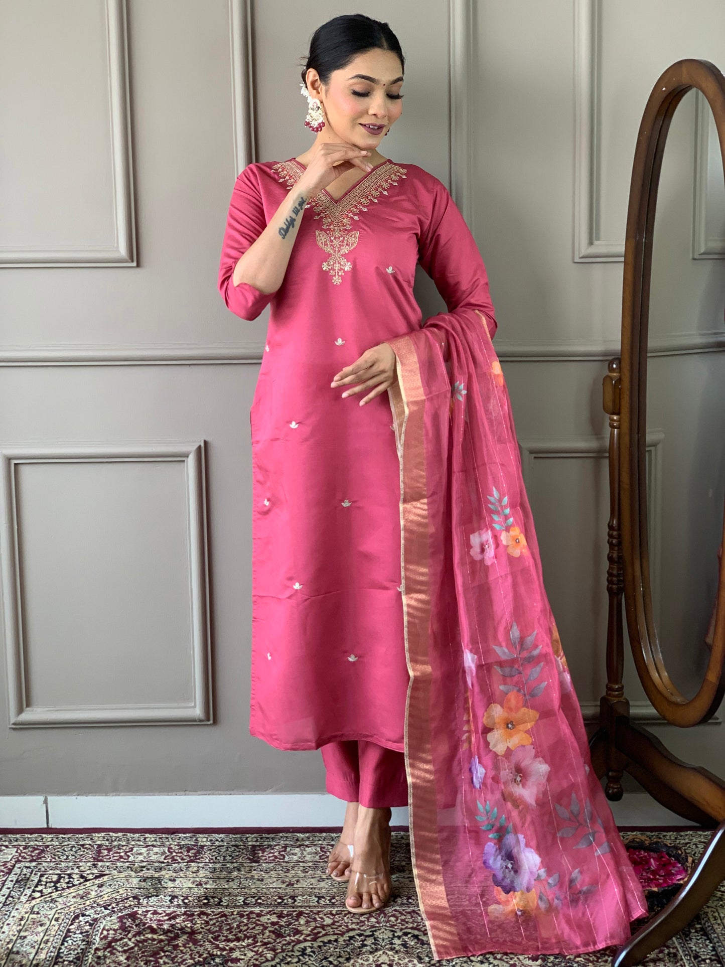 Chahna - A graceful kurti reflecting inner radiance