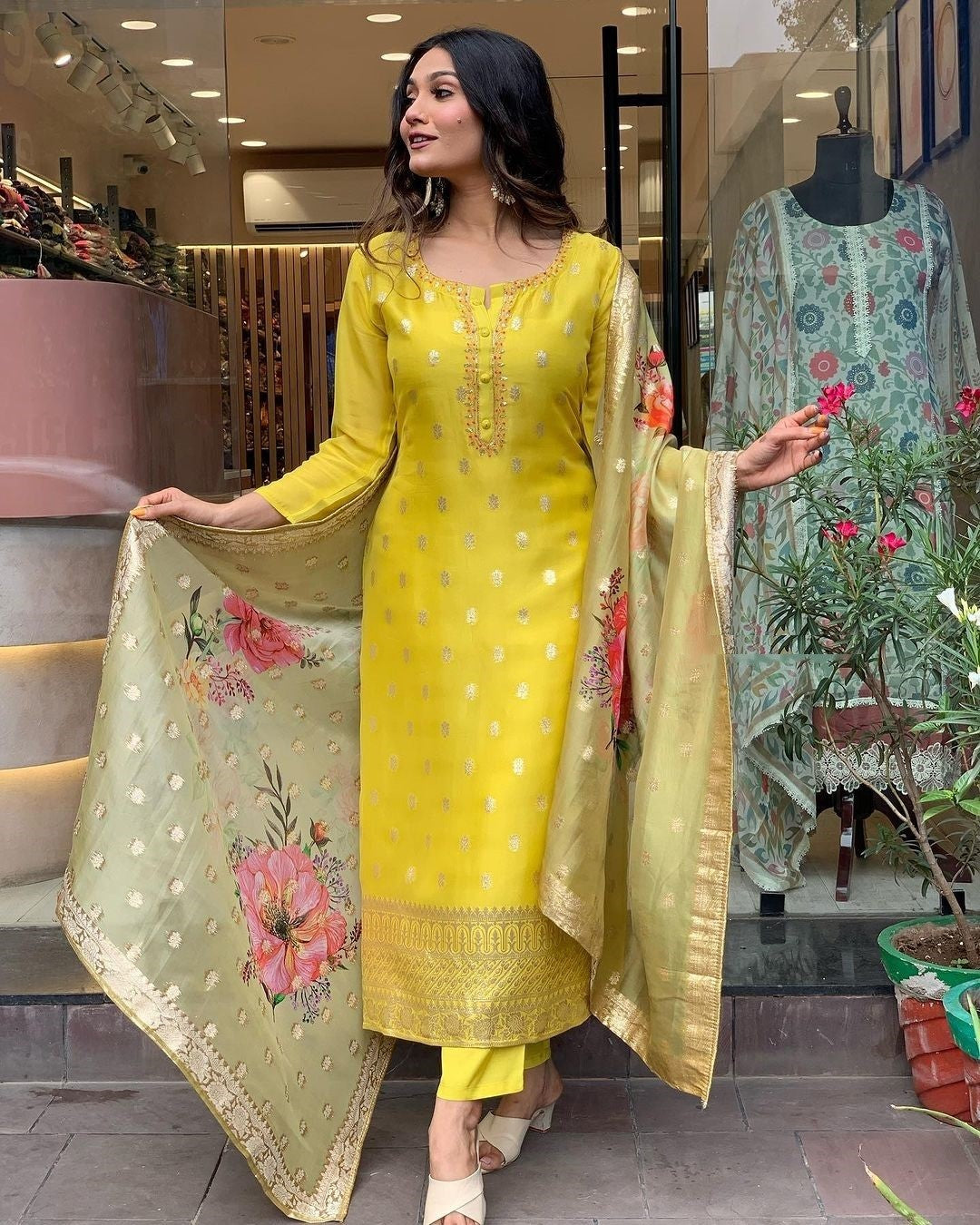 Parinita - A divine piece that embodies sacred elegance