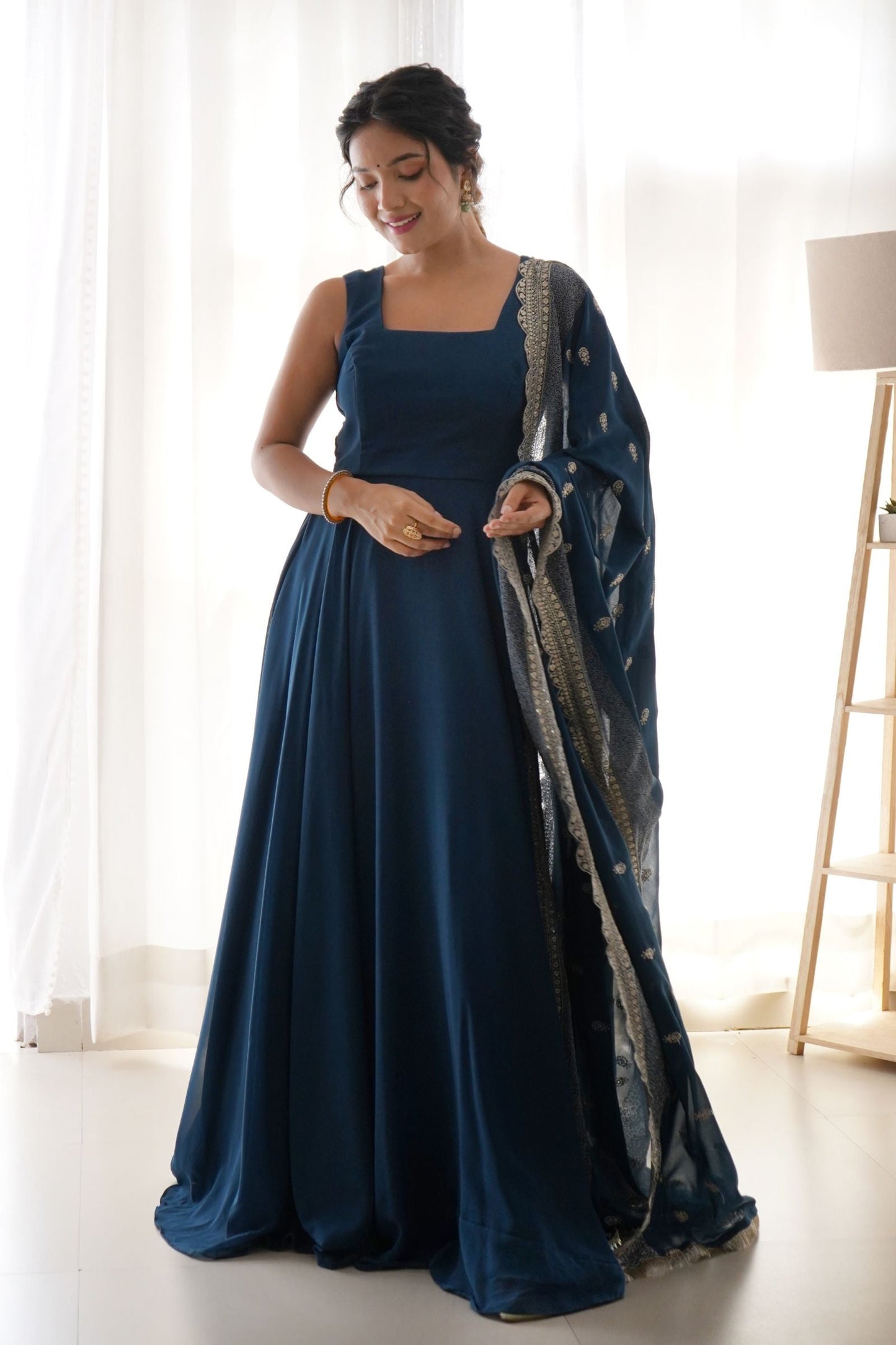 Selene - Smooth and modern with elegance