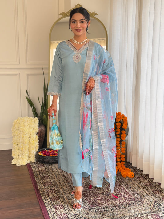 Navya - A youthful style for everyday comfort and grace