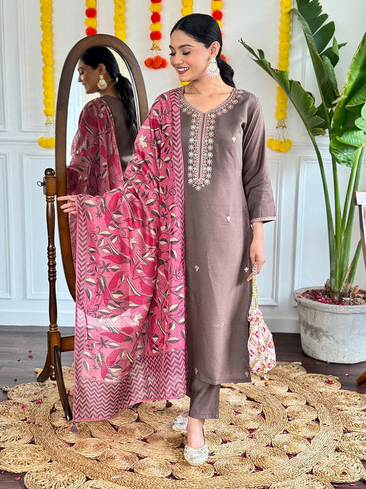 Manorama - A traditional piece with  a refined finish