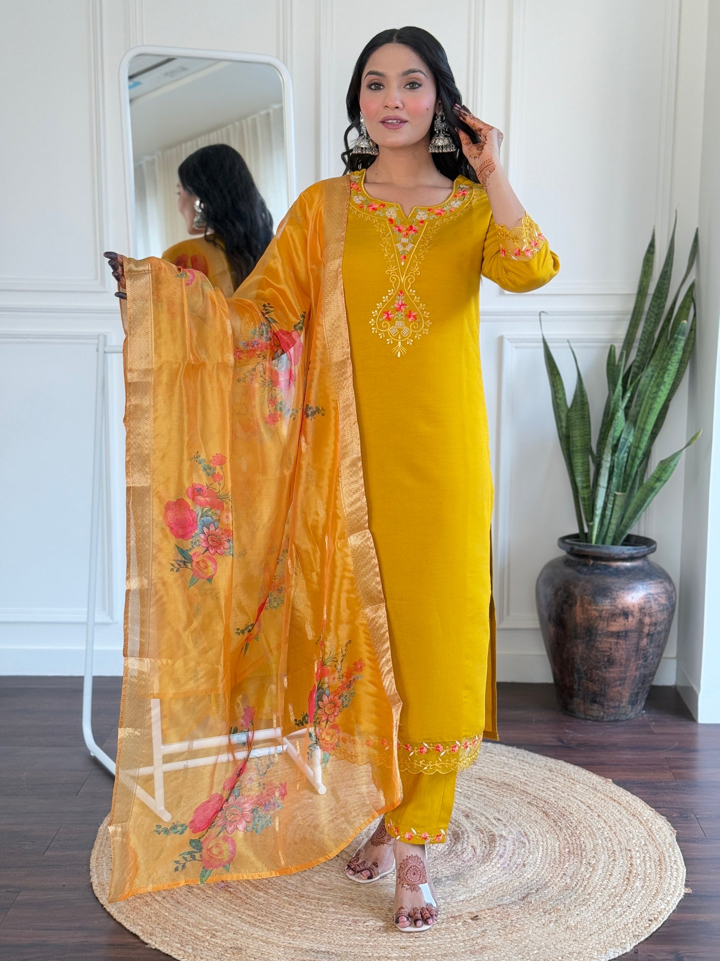 Harini - A charming piece inspired by starlight