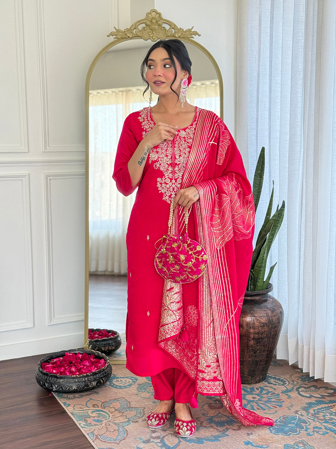 Gunjita - A magical design for fairytale occasions