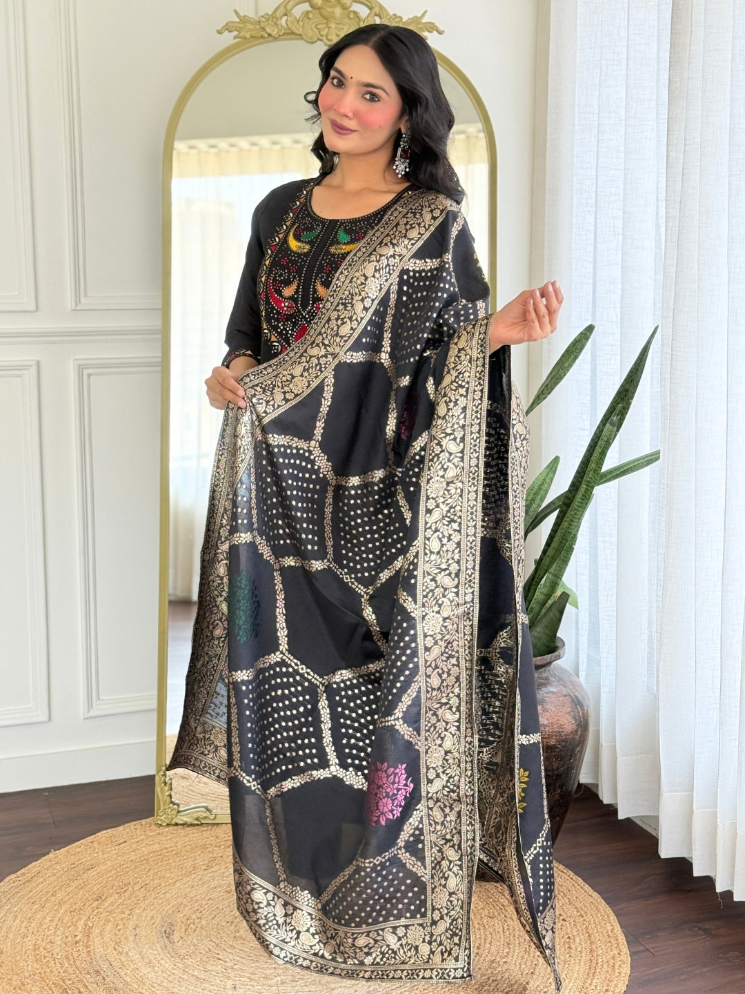 Nandhita - A glowing design perfect for social gatherings