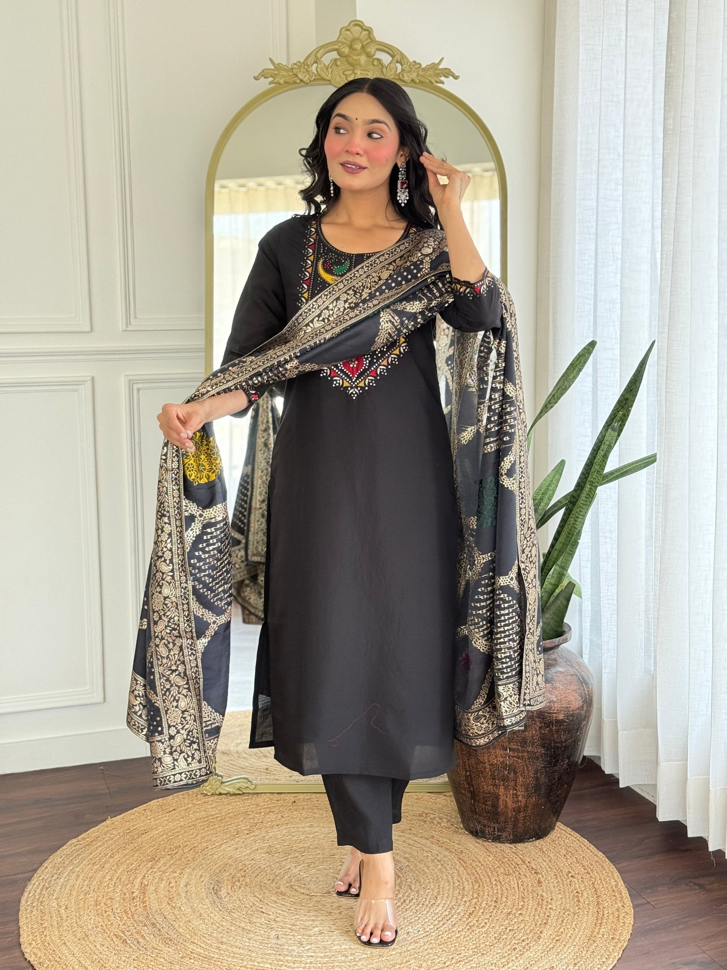Nandhita - A glowing design perfect for social gatherings