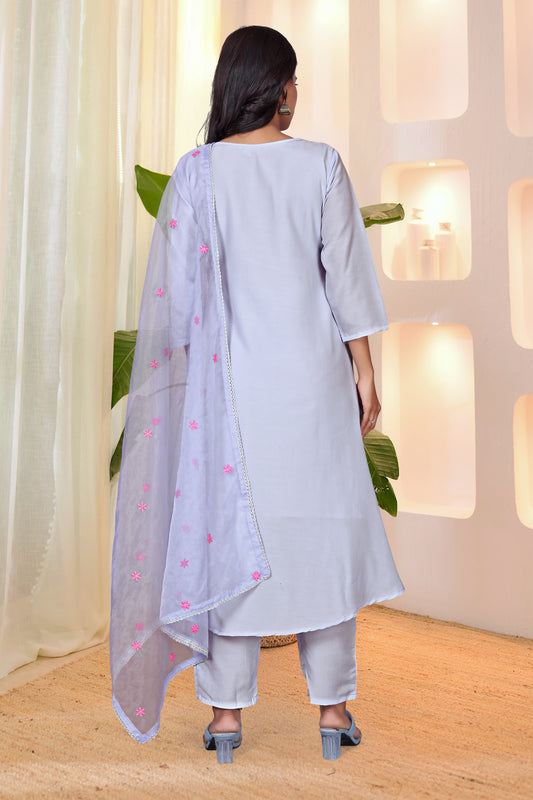 Tarunika - A festive design made to shine bright (Pink)