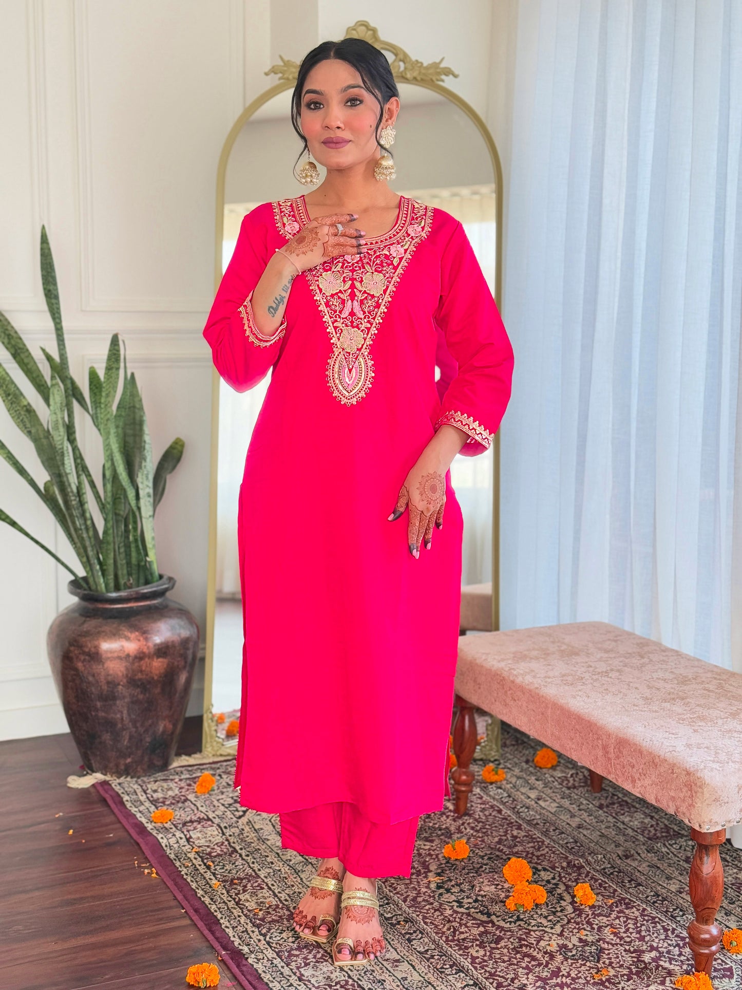 Divisha - A radiant piece that reflects tradition