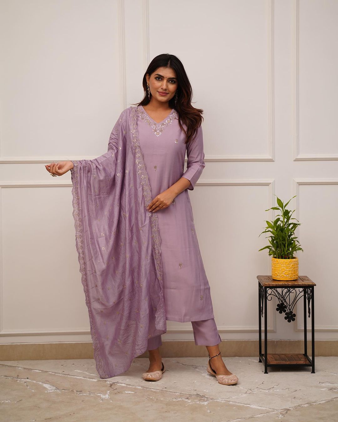 Mokshita - A divine-inspired kurti crafted for elegance (Lavender)