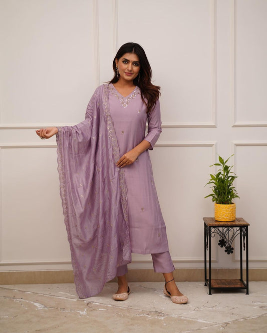 Mokshita - A divine-inspired kurti crafted for elegance (Lavender)