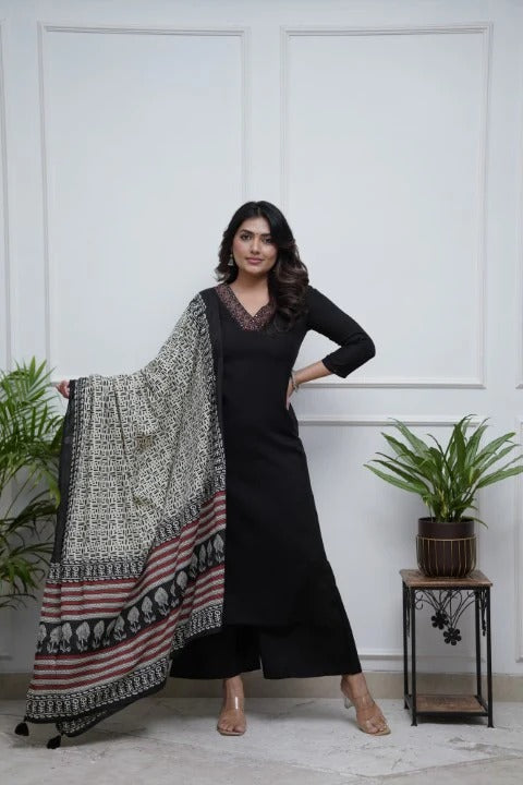 Yuvika - A modern kurti with bold undertones