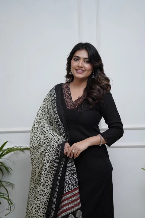 Yuvika - A modern kurti with bold undertones