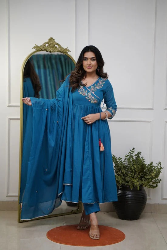 Maitreyi - A timeless piece with  a hint of vintage elegance