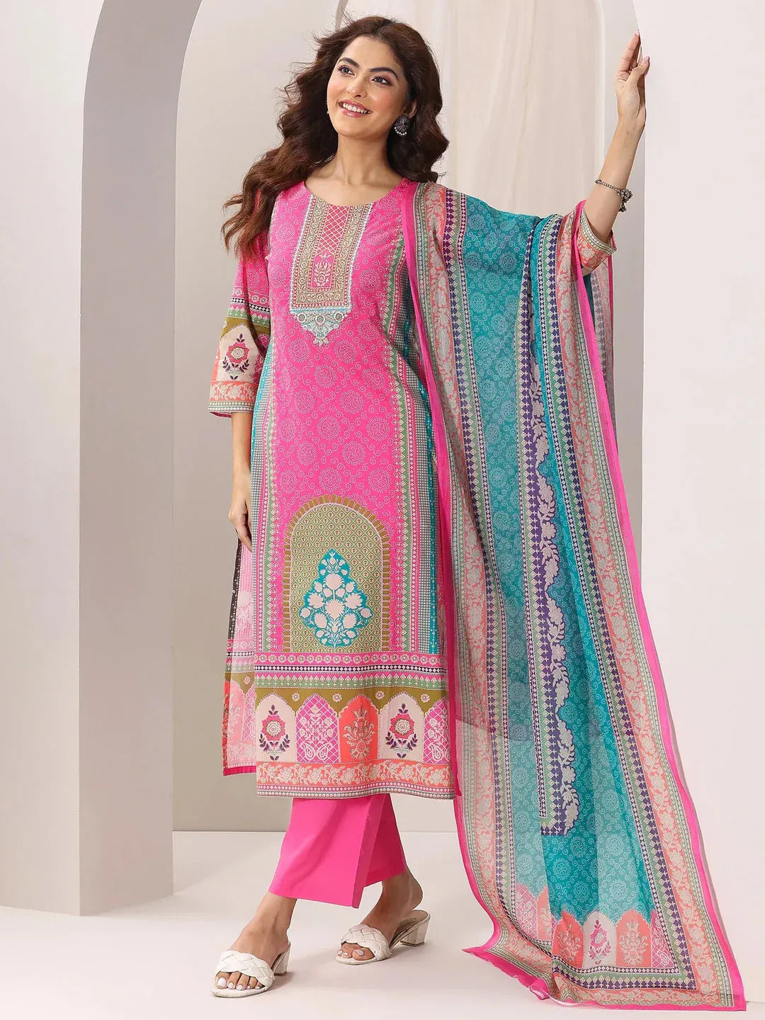 Pranaya - A romantic piece that speaks the language of love (Pink)