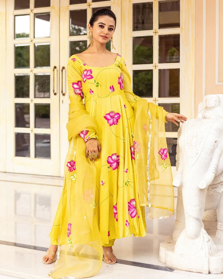 Rajnandini - A bold kurti reflecting feminine strength