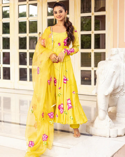 Rajnandini - A bold kurti reflecting feminine strength