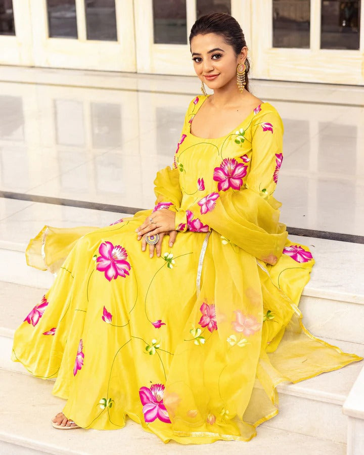 Rajnandini - A bold kurti reflecting feminine strength