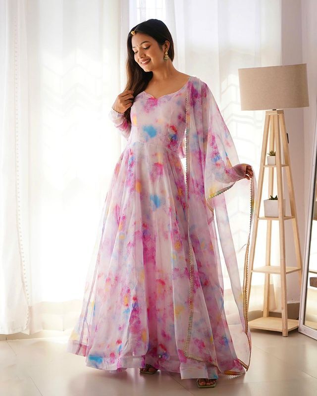 Riyana - Defining beauty with a bold edge